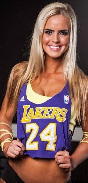 Hi..my mane is Lacey and I am a fan of the LA Lakers and the San Francisco 49ers.